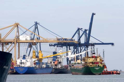  KAWASAN TIMUR INDONESIA  : 4 Pelabuhan Diguyur Investasi Rp150 Miliar